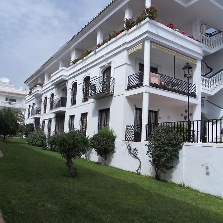 Apts Burriana Nerja Extérieur photo