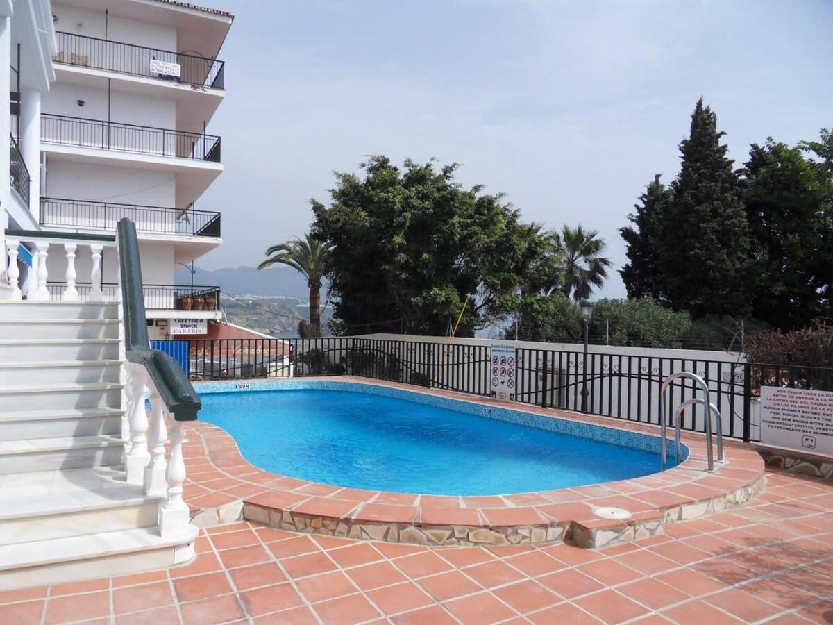 Apts Burriana Nerja Extérieur photo